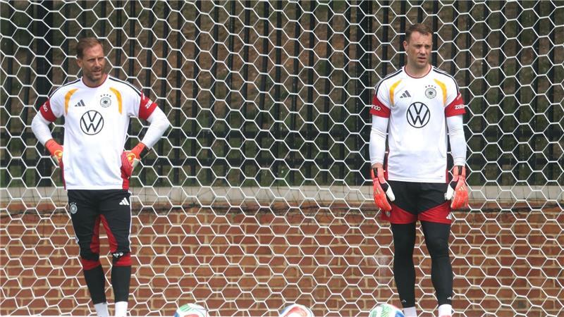 Oliver Baumann (l.) musste für Neuer (r.) den Platz im DFB-Tor wieder räumen. 