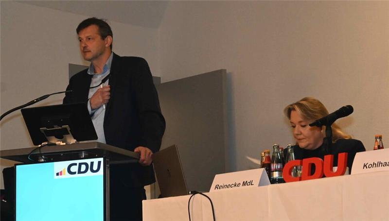 Oliver Grundmann will noch wichtige Gesetze im Bundestag durchbringen - nach einer Einigung über die Vertrauensfrage.
