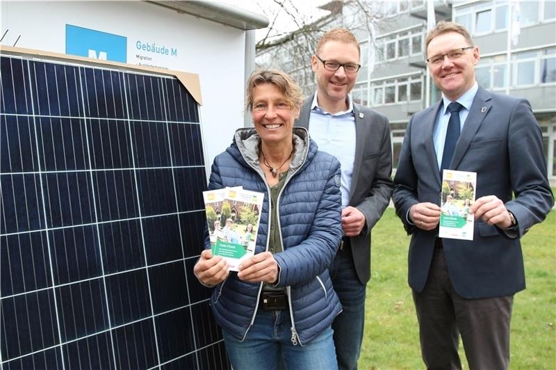 Oliver Waltenrath und Ulrike Schmerbitz von der Verbraucherzentrale .