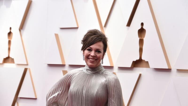 Olivia Colman: Würde als Oliver viel mehr Geld verdienen Olivia Colman bei der Oscar-Verleihung 2022.