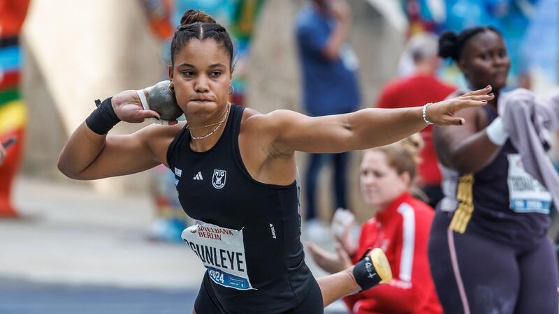 Neugebauer und Fans feiern beim Istaf - Lückenkemper schnell Olympiasiegerin Yemisi Ogunleye wurde diesmal Zweite.