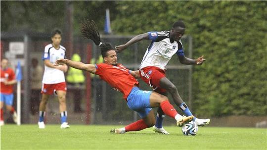 Omar Sillah (rechts) lief trotz seiner 21 Jahre schon häufiger gegen die SV Drochtersen/Assel auf.