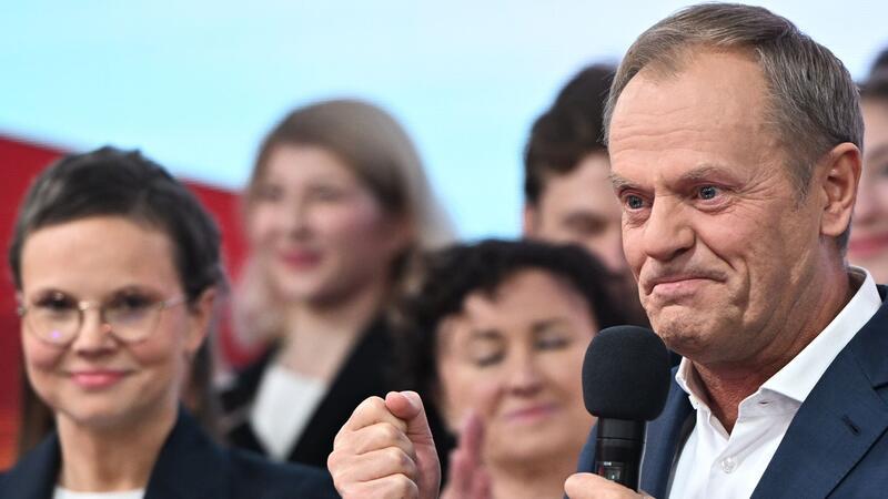 Opposition glaubt nach Polen-Wahl an Sieg - Partei PiS vorn Oppositionsführer Donald Tusk könnte neuer polnischer Ministerpräsident werden.