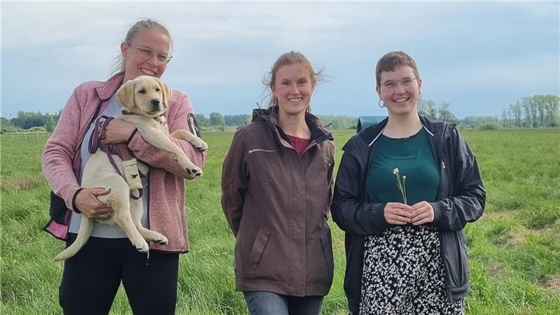 Organisiert wurde das Projekt von Jenny Cohrs vom Pferdehof Cohrs, Inga Neunaber von der Unteren Naturschutzbehörde und Janina Heins von der Ökologischen Station Stade.