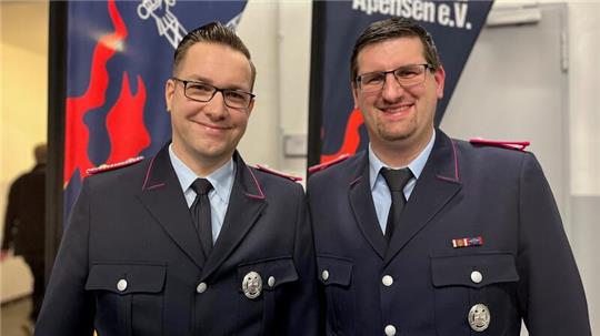Ortsbrandmeister Torsten Plumbohm (links) und Stellvertreter Tobias Müller führen die zur Schwerpunktfeuerwehr aufgewertete Ortsfeuerwehr Apensen.