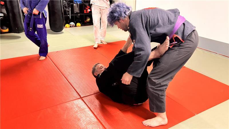 Oscar Daniotti zeigte in Altkloster Techniken und nahm Prüfungen ab.