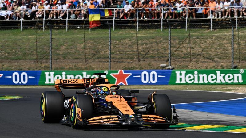 Oscar Piastri konztrolliert das Rennen in Ungarn.