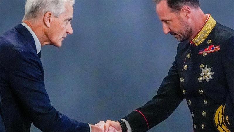 Oslo: Jonas Gahr Støre empfängt den neuen König Haakon VIII. – Harald V. starb mit 89 Jahren
