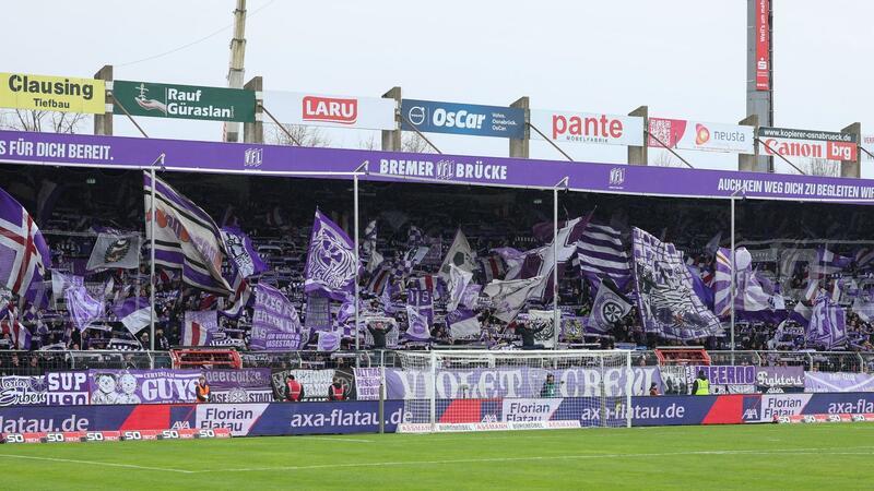 Osnabrücks Fans schwenken ihre Fahnen. Der VfL zieht gegen die Strafe wegen Franprotesten vor das DFB-Bundesgericht.