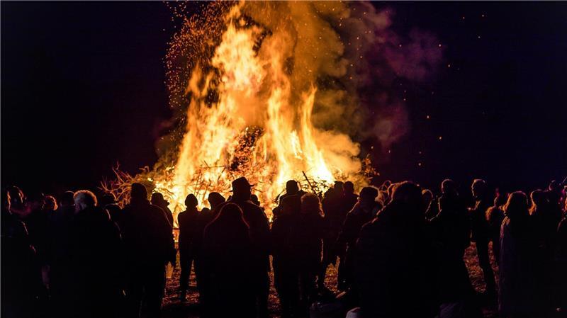 Beträchtliche Feinstaub-Emissionen durch Osterfeuer Osterfeuer können gesundheitsschädlich sein. (Archivbild)