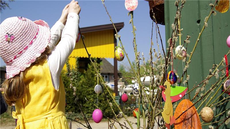 Ausflugstipps: Was Familien im Kreis Stade zu Ostern unternehmen können Ostervergnügen im Freilichtmuseum am Kiekeberg.