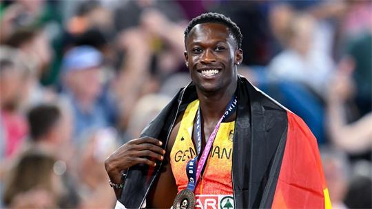 Owen Ansah konnte trotz der drohenden Sperre nach Bronze bei der EM lächeln.