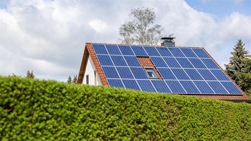 PV-Anlagen können sich auch bei Installation ab dem 1. Januar 2027 noch lohnen - insbesondere dann, wenn ein Großteil des produzierten Stroms selbst verbraucht wird.