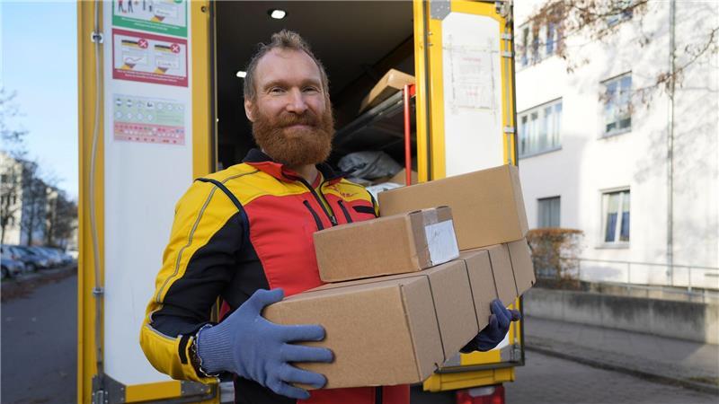 Paketbote Steve Josch wünscht sich mehr Wertschätzung und Entgegenkommen von den Kunden.