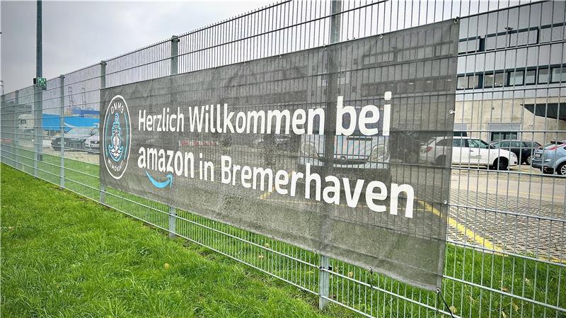 Neue Gesetze für Paketboten? Politiker reagieren auf Amazon-Recherche Paketboten aus Bremerhaven berichten der NORDSEE-ZEITUNG von prekären Arbeitsbedingungen. Jetzt reagieren Bundestagsabgeordnete auf die Berichterstattung. Foto: Luise Langen