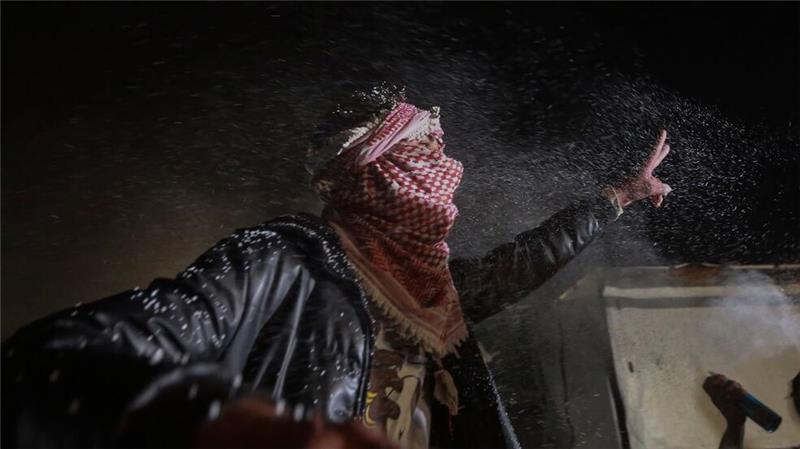 Palästinenser feiern die bevorstehende Ankündigung eines Waffenstillstandsabkommens zwischen der Hamas und Israel in Chan Junis im zentralen Gazastreifen.