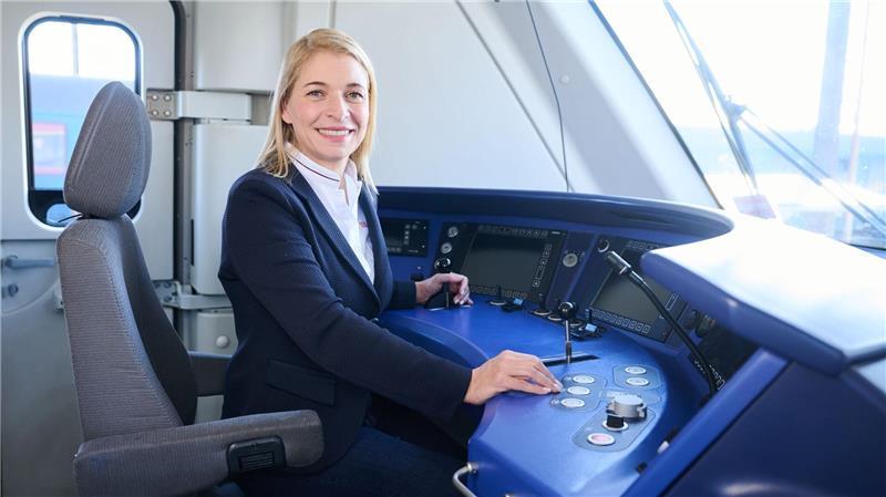 Evelyn Palla: Südtirolerin mit viel Bahn-Erfahrung Palla ist seit 2019 bei der Deutschen Bahn.