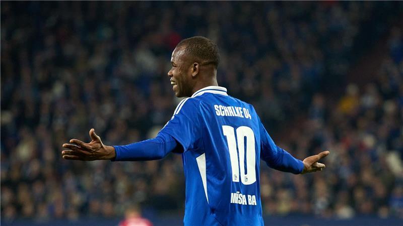 Schalke irritiert über geplatzten Transfer von Ba Pape Meïssa Ba bleibt zunächst auf Schalke.