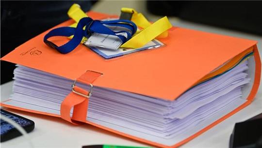 Papierberge soll es in den Bauämtern nicht mehr geben. 