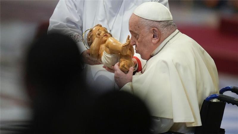 Papst Franziskus ernannte erstmals eine Frau zur Präfektin im Vatikan, die italienische Ordensschwester Simona Brambilla.