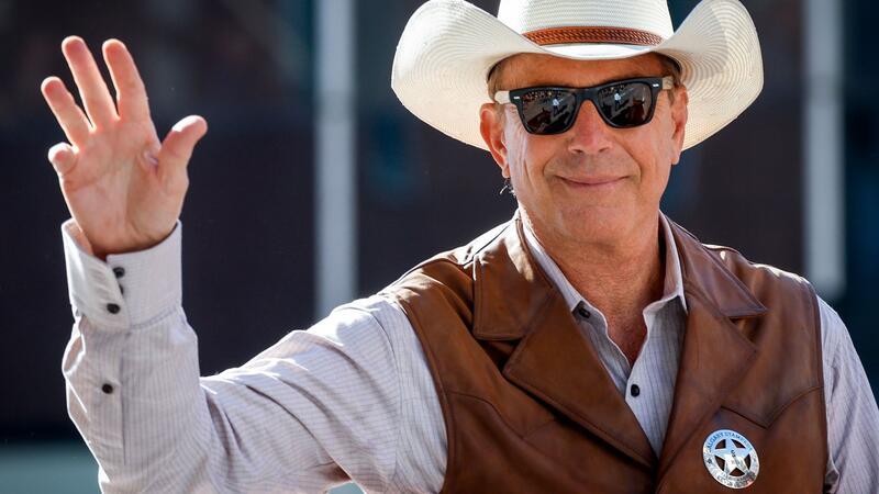 Parademarschall und Schauspieler Kevin Costner .