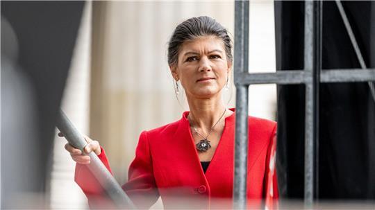 Parteigründerin Sahra Wagenknecht nicht mehr in der allerersten Reihe des BSW? Am Montag will sich die 56-Jährige erklären. (Archivbild)