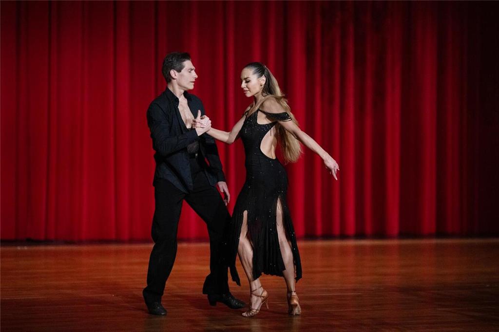 Partnerin Bodnar, ist eine der Headchoreographen bei Let‘s Dance.