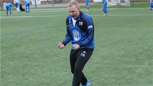 Pascal Voigt übernimmt die erste Mannschaft des MTV Hammah nun schon während dieser Saison als Trainer.