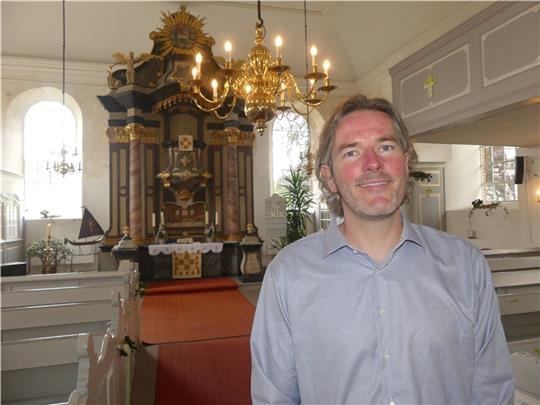 Pastor Sascha Hintzpeter verlässt Drochtersen nach sieben Jahren. Foto: Knappe