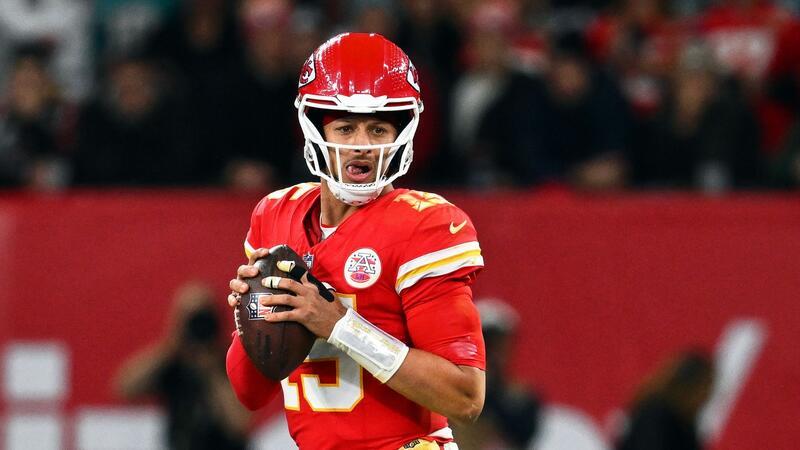 Football global? Blühende NFL-Zukunft für Deutschland Patrick Mahomes von den Kansas City Chiefs ist der Superstar der NFL.