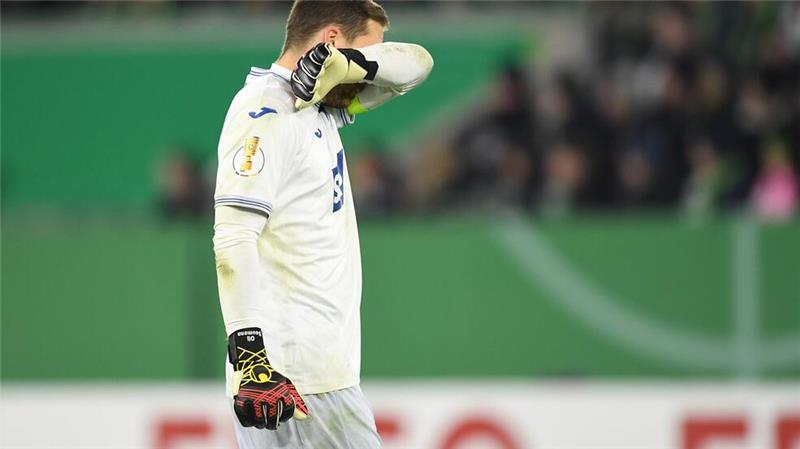 Patzte im Pokalspiel in Wolfsburg: Hoffenheims Torwart Oliver Baumann.