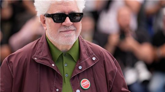 Pedro Almodóvar zeigt in Cannes seinen neuen Film „Bitter Christmas“.