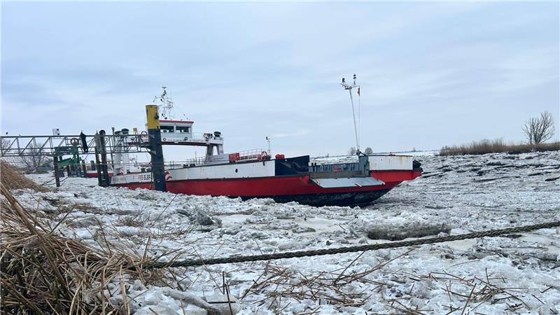 Pendler von Wischhafen nach Glückstadt brauchen derzeit vor allem eins: Geduld.