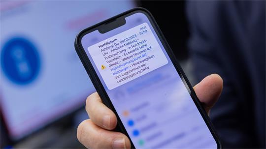 Per Cell Broadcast kommt die Warnmeldung am 10. September direkt aufs Handy.