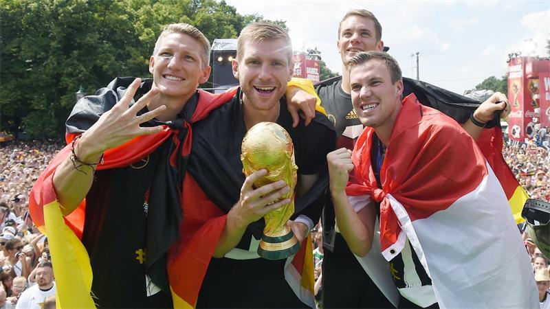 Auszeichnung für Fußball-Weltmeister Mertesacker Per Mertesacker wurde 2014 Fußball-Weltmeister (Archivbild).
