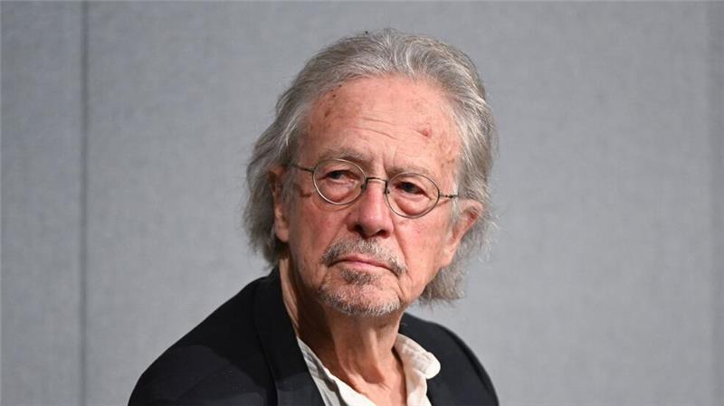 Peter Handke hat ein Stück für die Bühne verfasst. (Archivbild)
