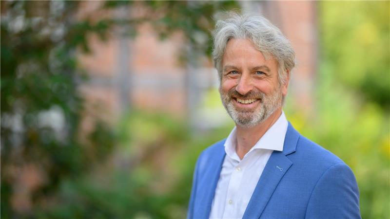 CDU kürt Peter Karst zum OB-Kandidaten für Hannover Peter Karst ist der CDU-Kandidat für das Amt des Oberbürgermeisters der Stadt Hannover.