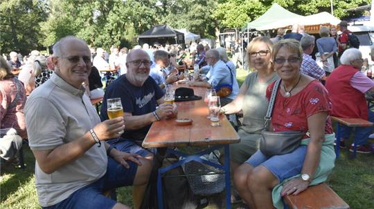 Peter und Gerda Sakrausky sind mit dem befreundeten Ehepaar Heiko und Marina Kräft zum Bierzauber gekommen.