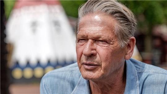 Peters ist seit fast 40 Jahren immer wieder bei den Karl-May-Spielen in Bad Segeberg dabei.