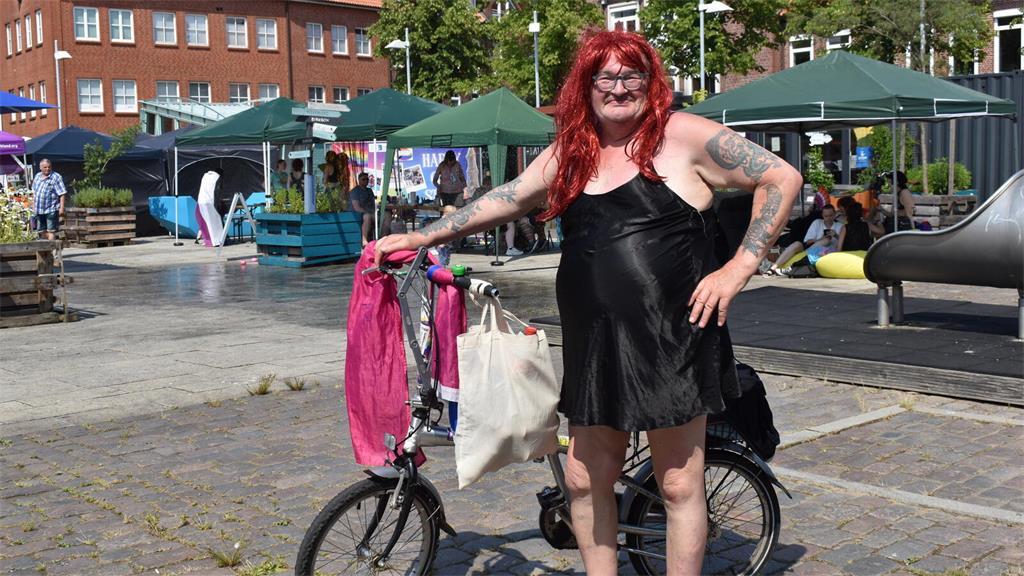 Petra Anton ist aus Hamburg-Rissen angereist. 