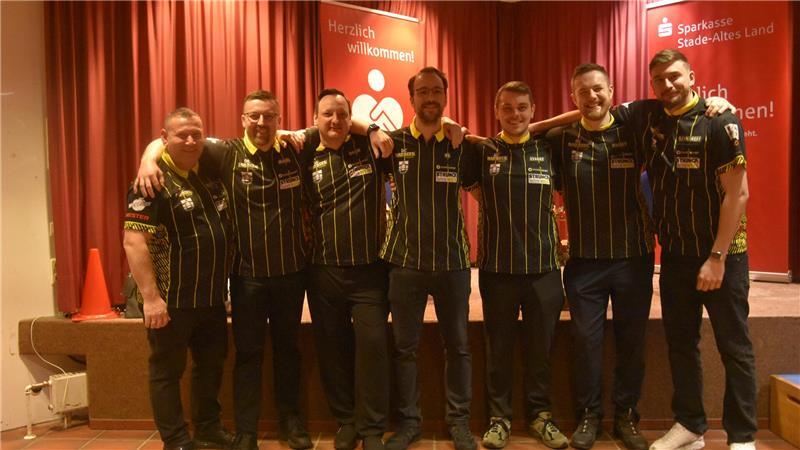 Pfeile werfen ist ihr schönstes Hobby: die Dartabteilung aus Cranz-Estebrügge.