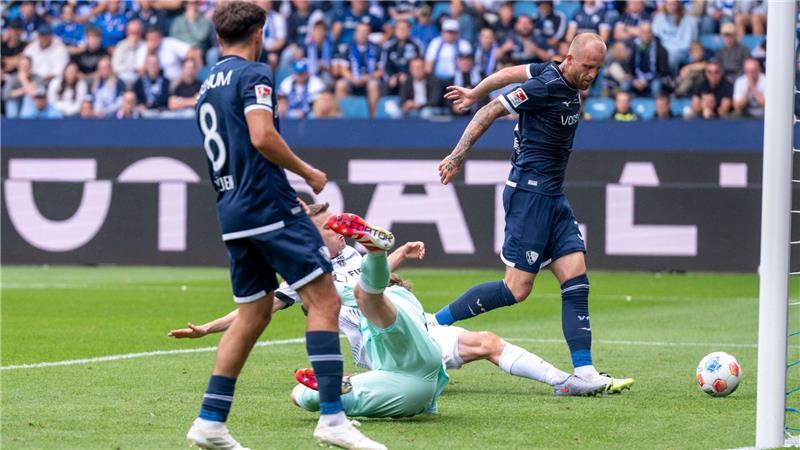 Nächste Niederlage für Bochum: 1:2 gegen Münster Philipp Hofmann (r) trifft zum zwischenzeitlichen 1:1.