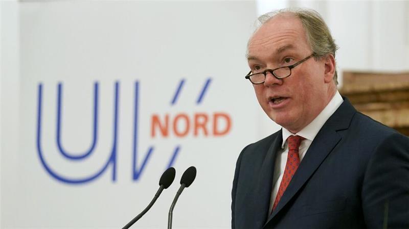 Philipp Murmann fordert den ausreichenden Schutz der wehrtechnischen Industrie im Norden. (Archivbild)