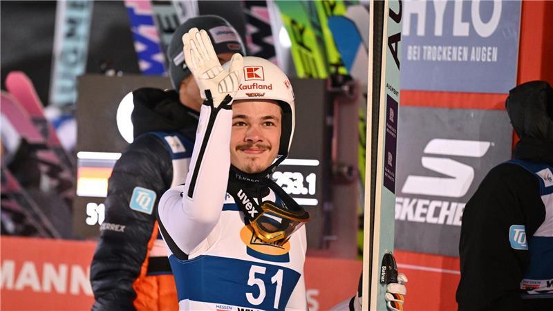 Philipp Raimund freut sich über Platz drei.