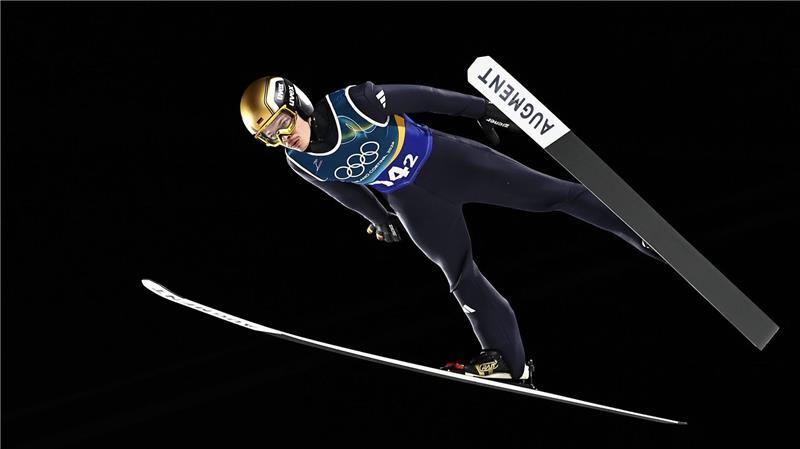 „Extrem bitter“: Knapp 17 Zentimeter fehlen zu Bronze Philipp Raimund nimmt Gold mit, verfehlte aber eine weitere Medaille.