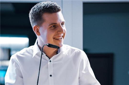 Philipp Röndigs aus Drochtersen ist zum neuen Vorsitzenden der Jungen Union im Landkreis Stade gewählt worden.