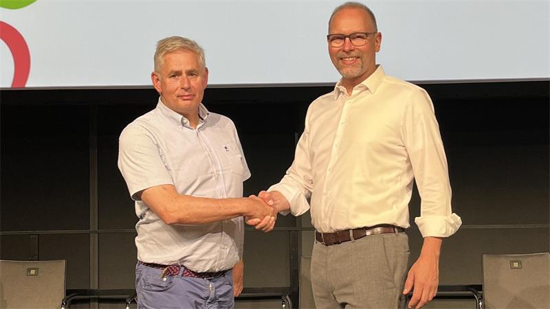 Philippe Binard (WAPA) und Dr. Christian Weseloh (BVEO e.V.) bei der Prognosfruit 2026 in Konstanz (von links).