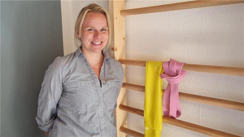 Reiten in der Schwangerschaft: Muss ich jetzt eine Pause einlegen? Physiotherapeutin Sabine Müller ist selbst Hobbyreiterin und beschäftigt sich in ihrem Beruf viel mit Reiten während der Schwangerschaft.