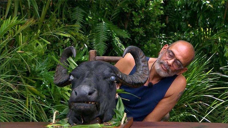 Vom Model zur Monarchin: Lilly Becker gewinnt Dschungelcamp Pierre Sanoussi-Bliss verspeiste erschreckend souverän Ekel-Essen wie hier ein Büffel-Auge.