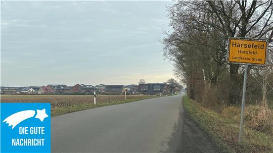 Platz für neues Bauland (links): Zwischen dem Fußweg am Neubaugebiet mit der Straße Im Sandbrock und dem Brakenweg gibt es eine noch unbebaute, 6,5 Hektar große Fläche, die nun entwickelt werden soll.